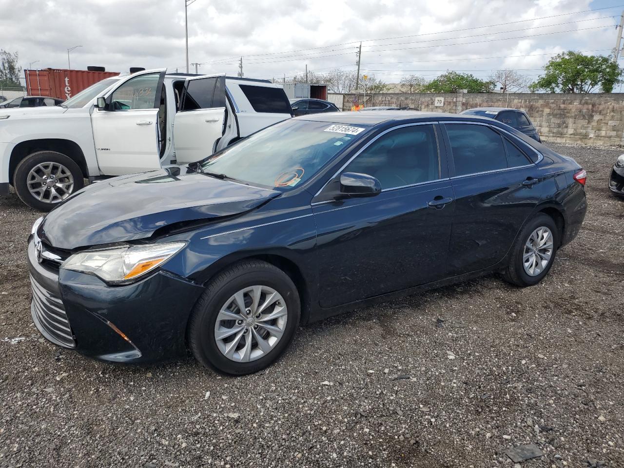 2017 TOYOTA CAMRY LE