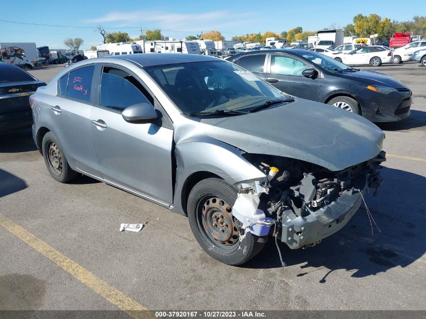 2013 MAZDA MAZDA3 I SPORT