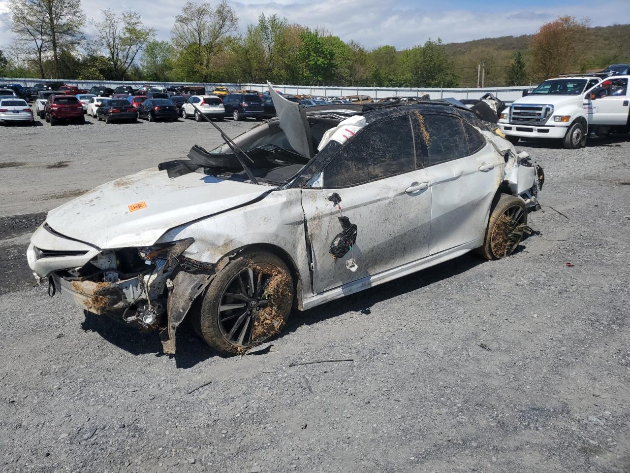 2018 TOYOTA CAMRY XSE