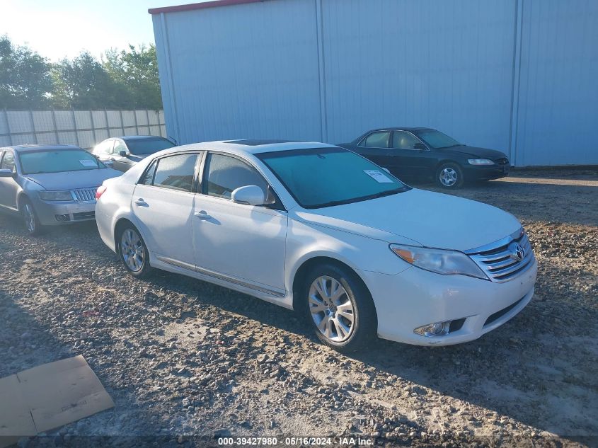 2011 TOYOTA AVALON