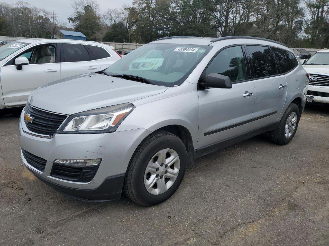 2015 CHEVROLET TRAVERSE LS