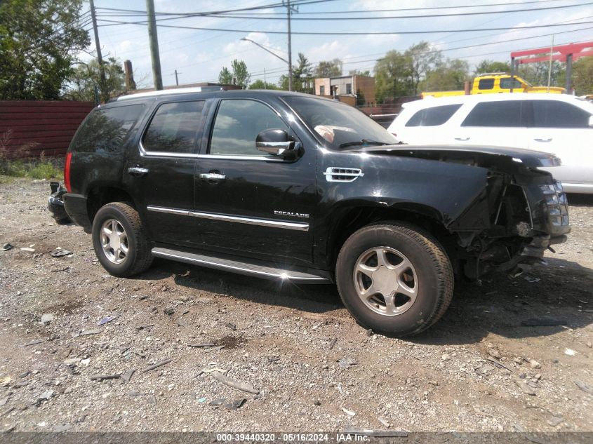 2012 CADILLAC ESCALADE LUXURY