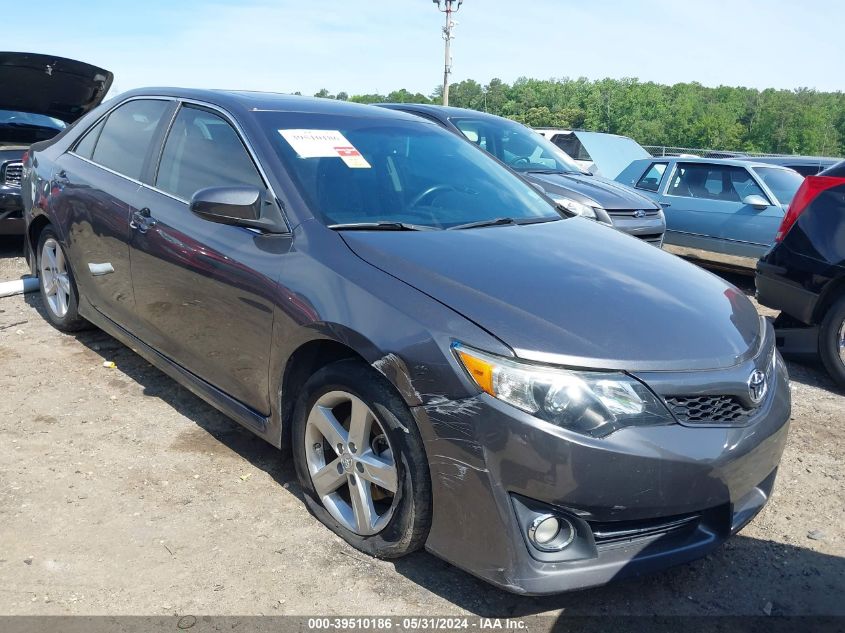 2014 TOYOTA CAMRY SE