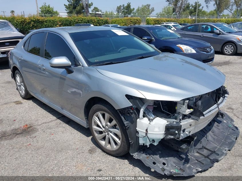 2022 TOYOTA CAMRY LE