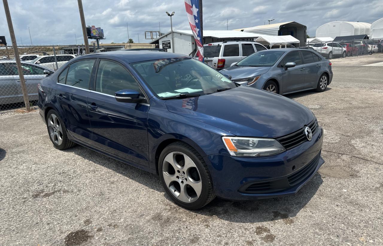 2014 VOLKSWAGEN JETTA SE