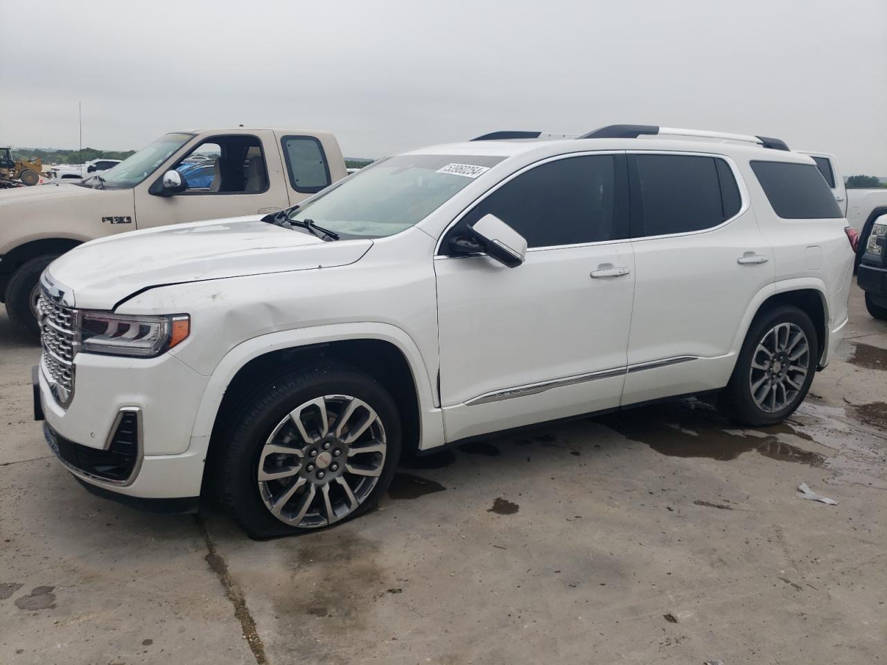 2022 GMC ACADIA DENALI