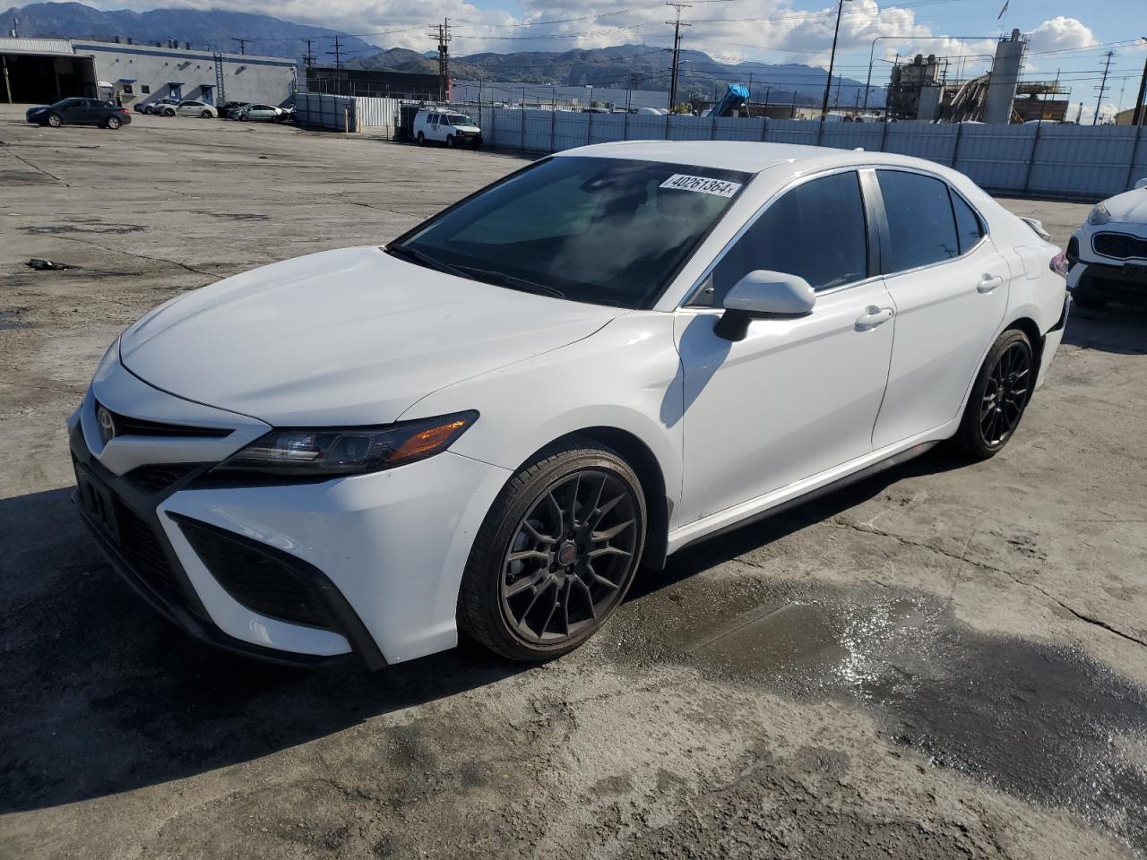 2021 TOYOTA CAMRY SE