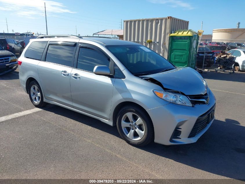 2020 TOYOTA SIENNA LE