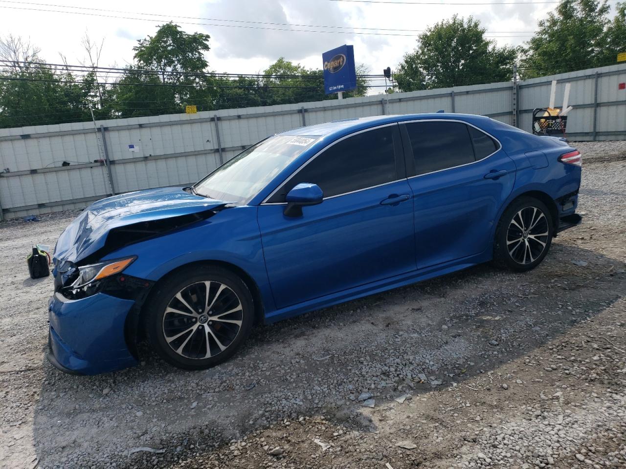 2020 TOYOTA CAMRY SE