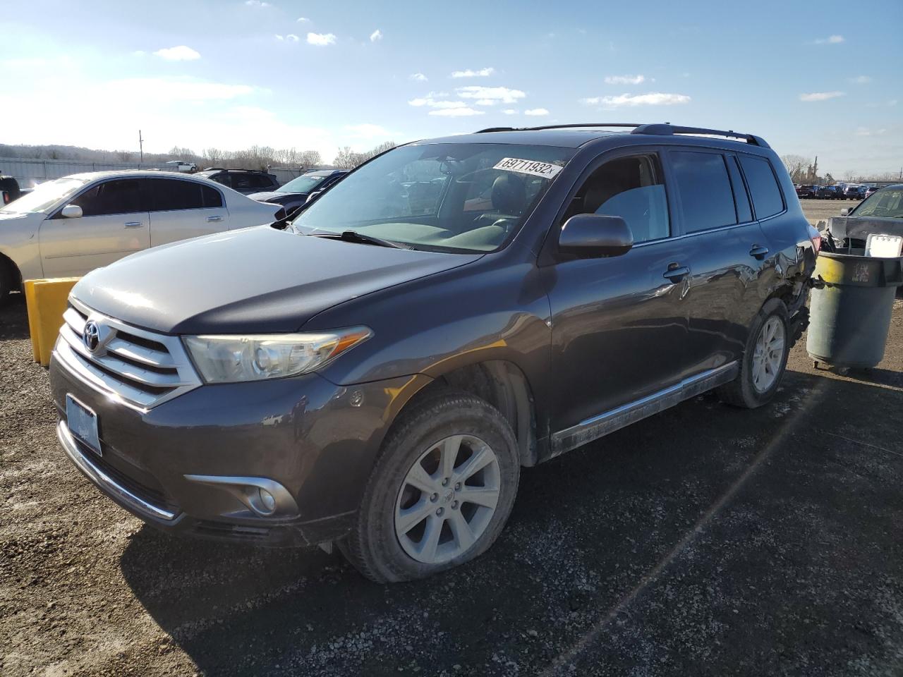 2013 TOYOTA HIGHLANDER BASE