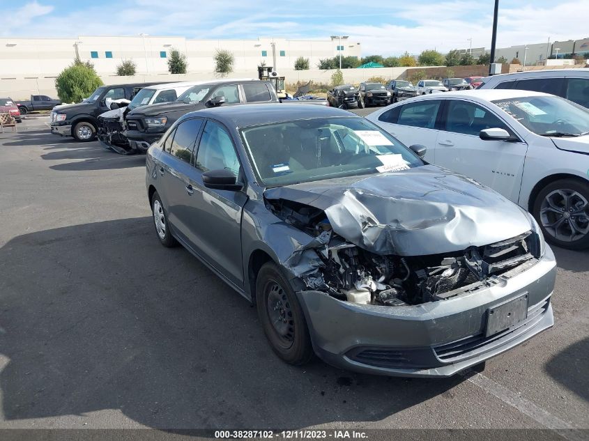 2013 VOLKSWAGEN JETTA 2.0L S