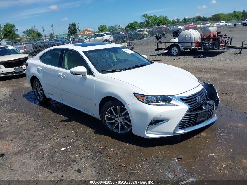 2017 LEXUS ES 300H