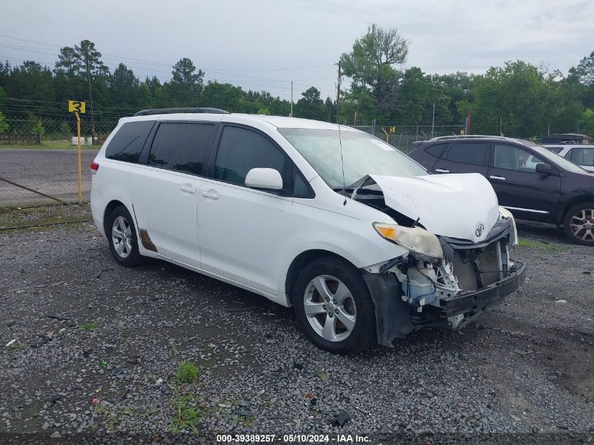 2011 TOYOTA SIENNA LE V6