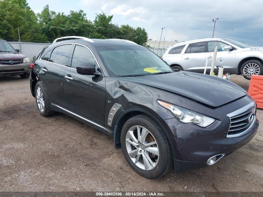 2015 INFINITI QX70