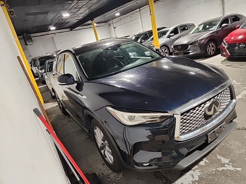 2021 INFINITI QX50 LUXE