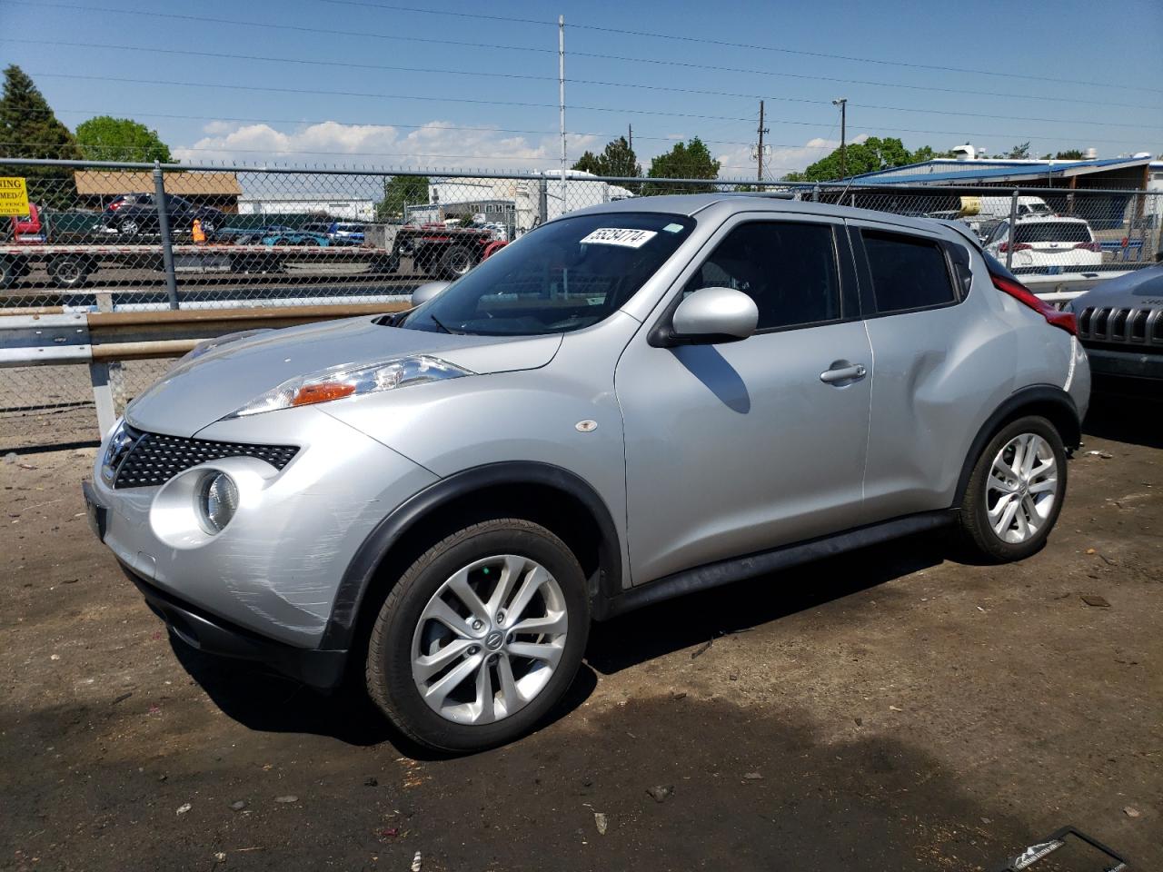 2014 NISSAN JUKE S