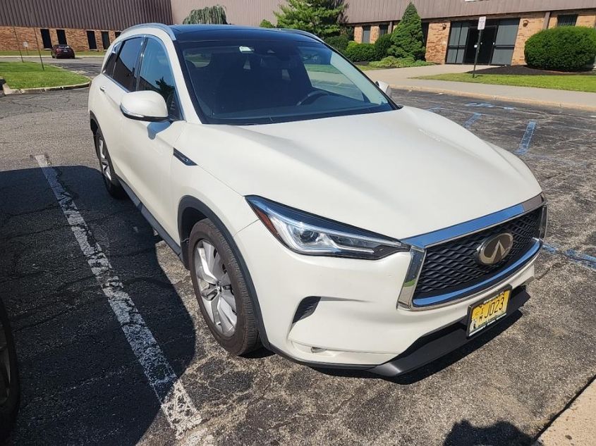 2021 INFINITI QX50 LUXE