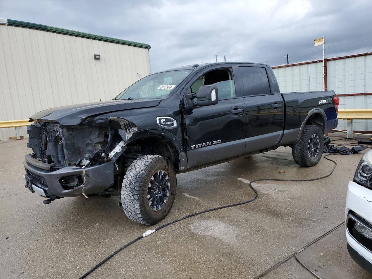 2016 NISSAN TITAN XD SL