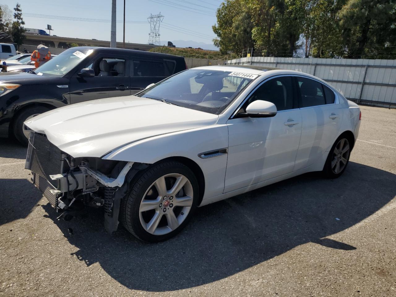 2017 JAGUAR XE PRESTIGE