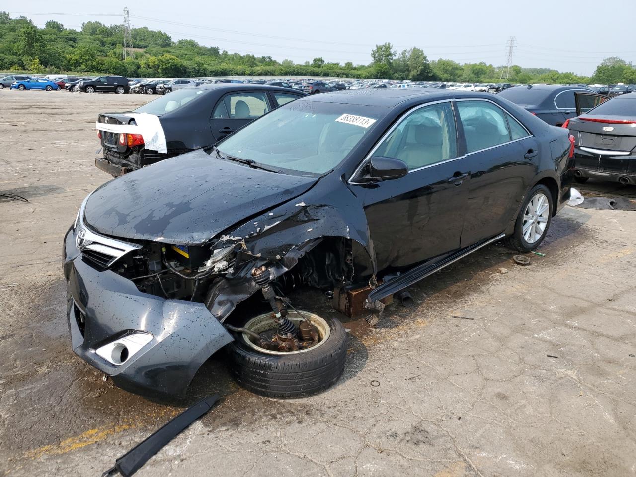 2012 TOYOTA CAMRY SE