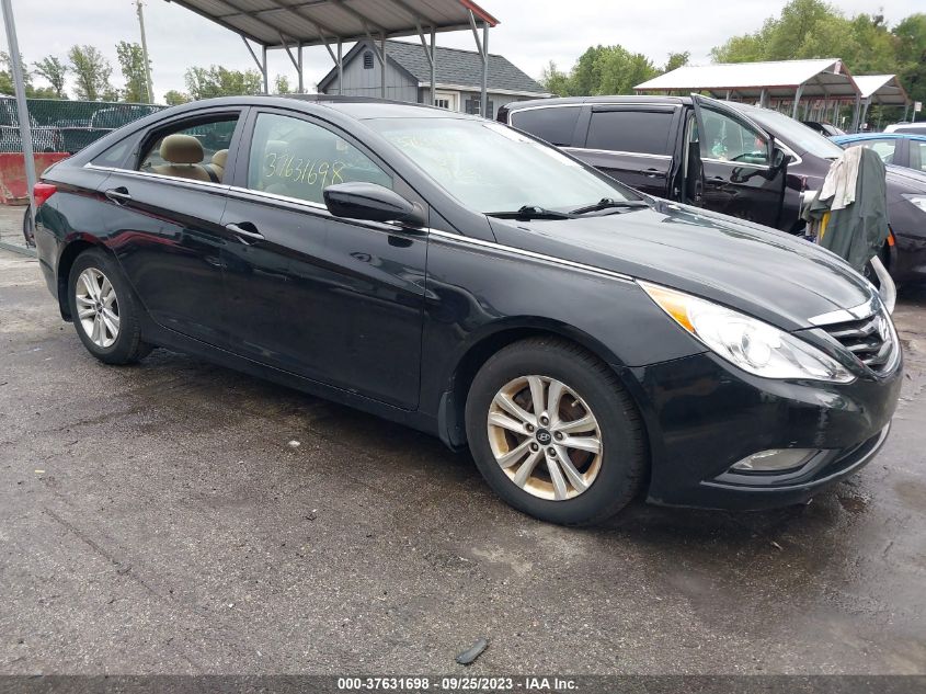 2013 HYUNDAI SONATA GLS