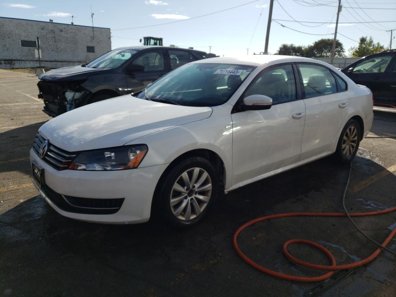 2013 VOLKSWAGEN PASSAT S