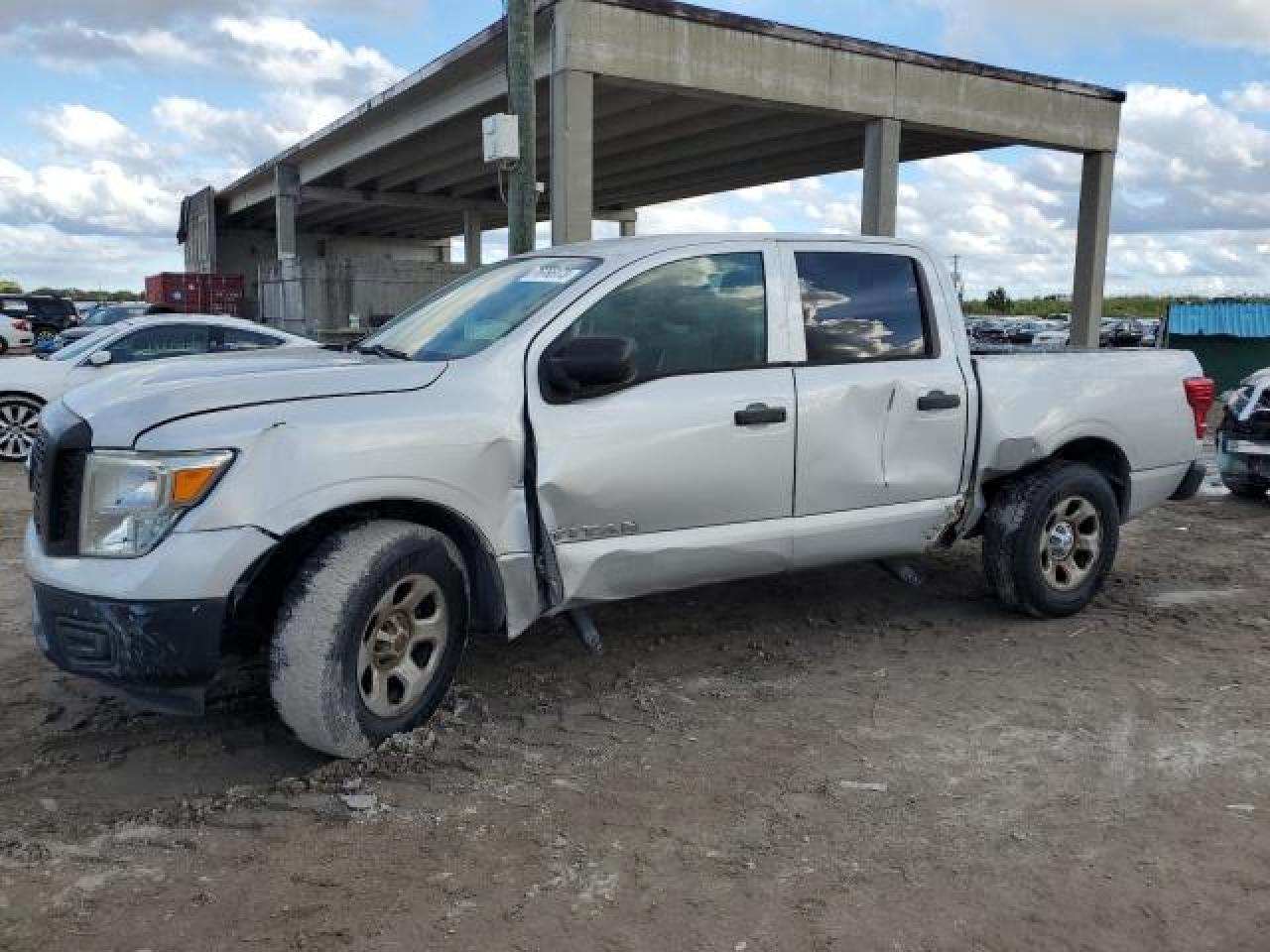 2017 NISSAN TITAN S