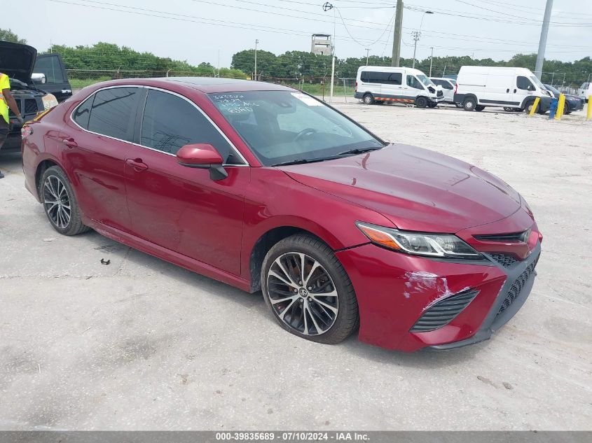 2018 TOYOTA CAMRY SE