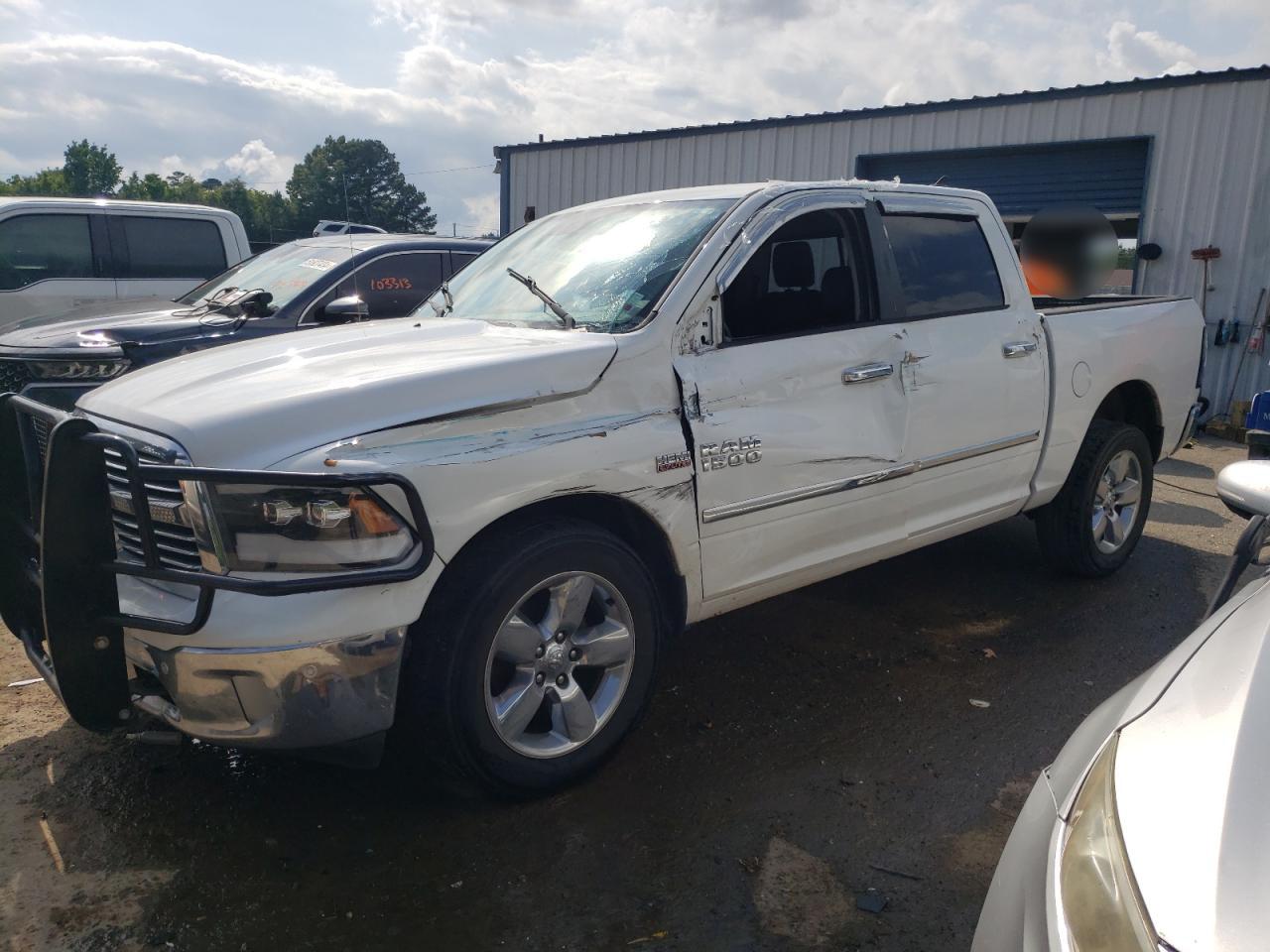 2014 RAM 1500 SLT