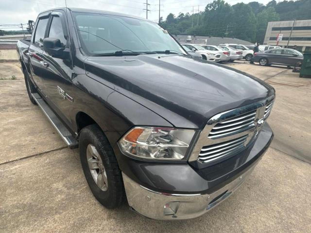 2015 RAM 1500 SLT