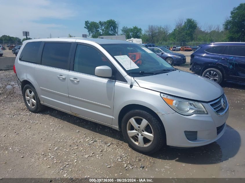 2010 VOLKSWAGEN ROUTAN SE