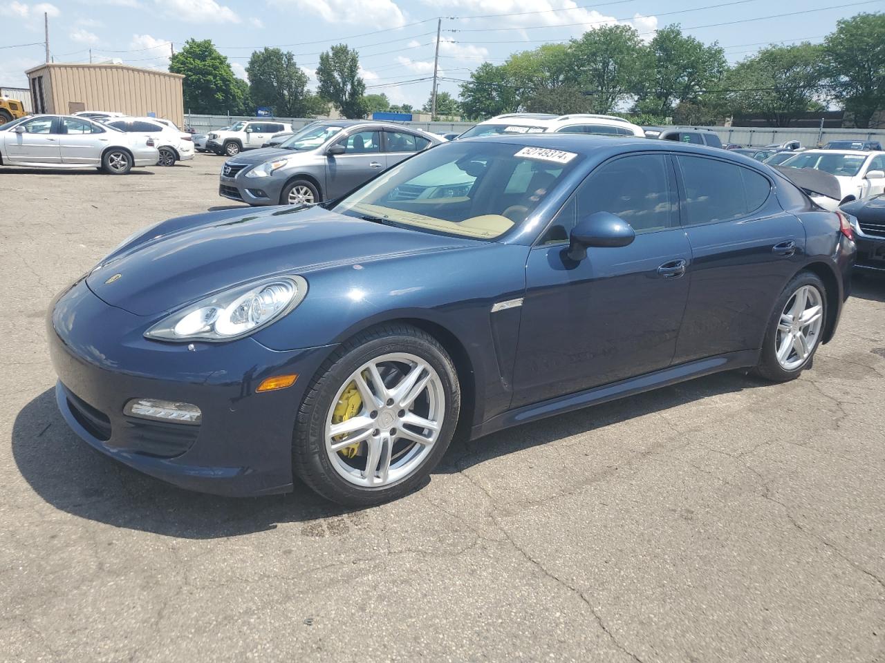 2011 PORSCHE PANAMERA 2