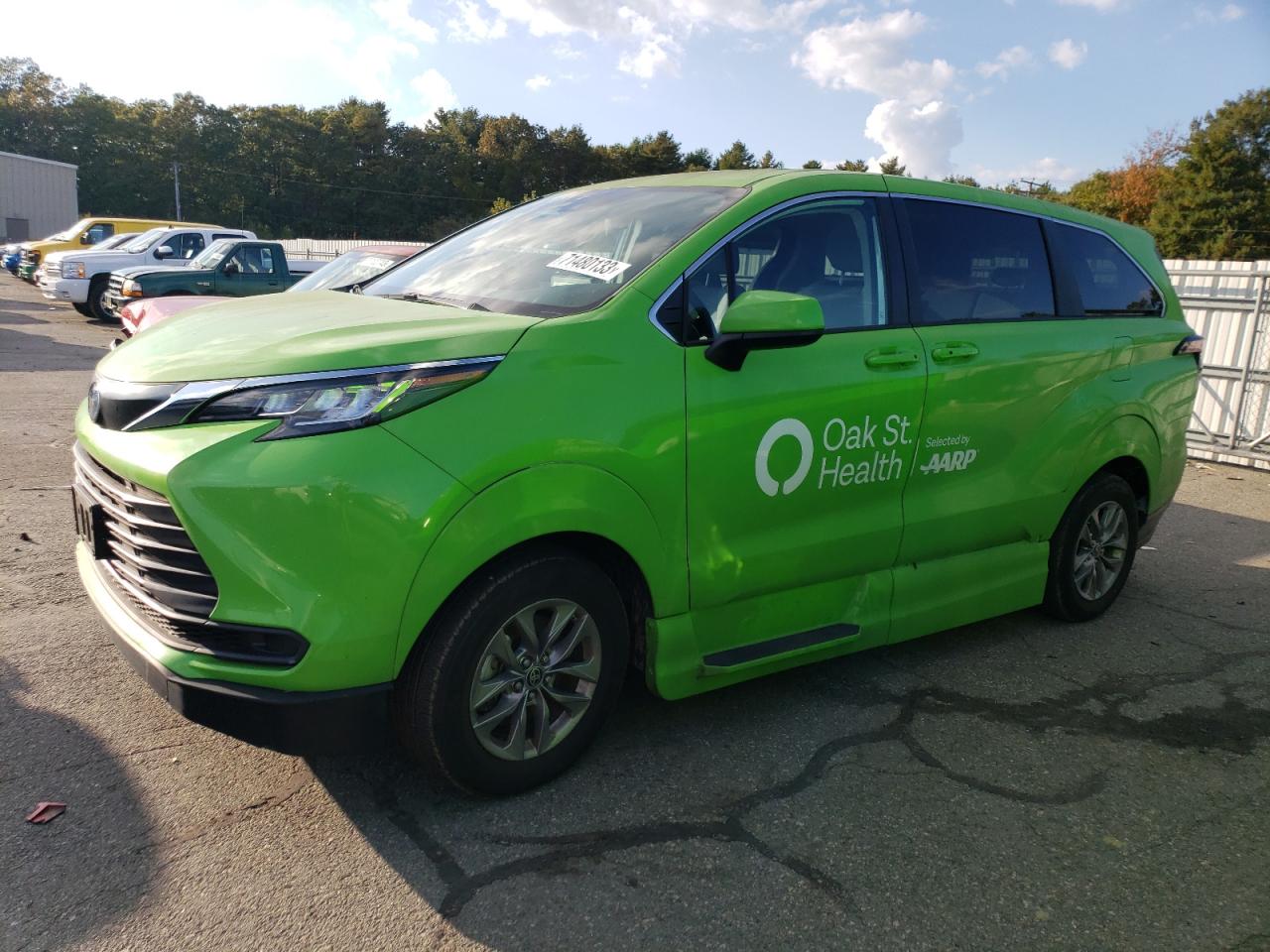 2022 TOYOTA SIENNA LE