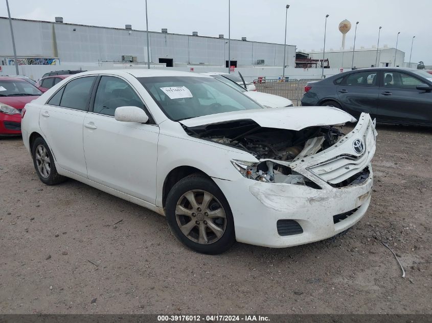 2011 TOYOTA CAMRY LE