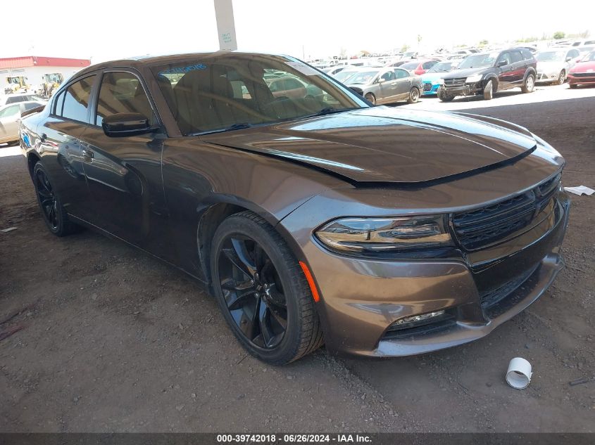 2017 DODGE CHARGER SXT RWD