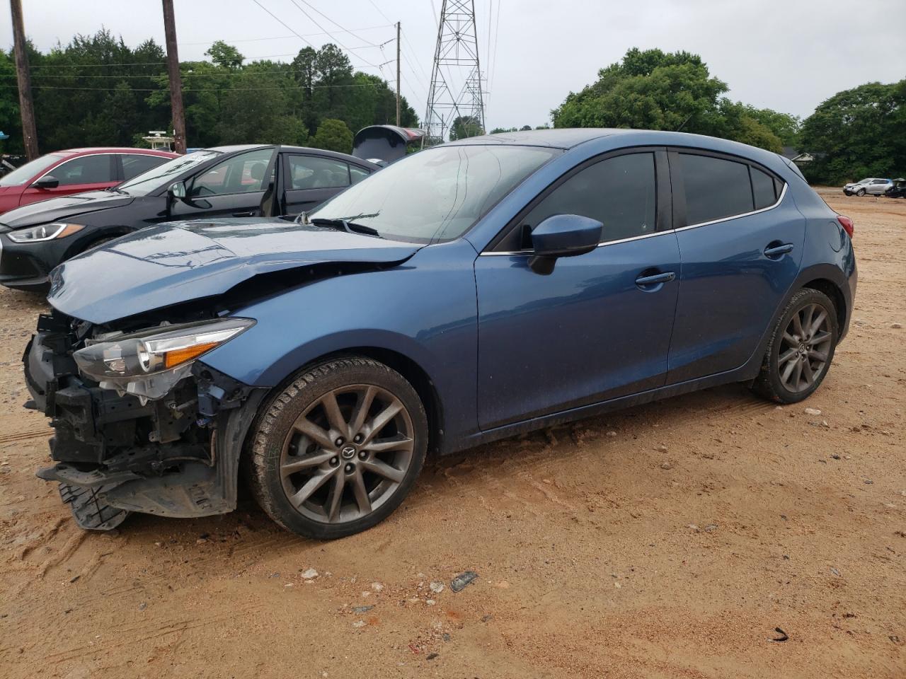 2018 MAZDA 3 TOURING