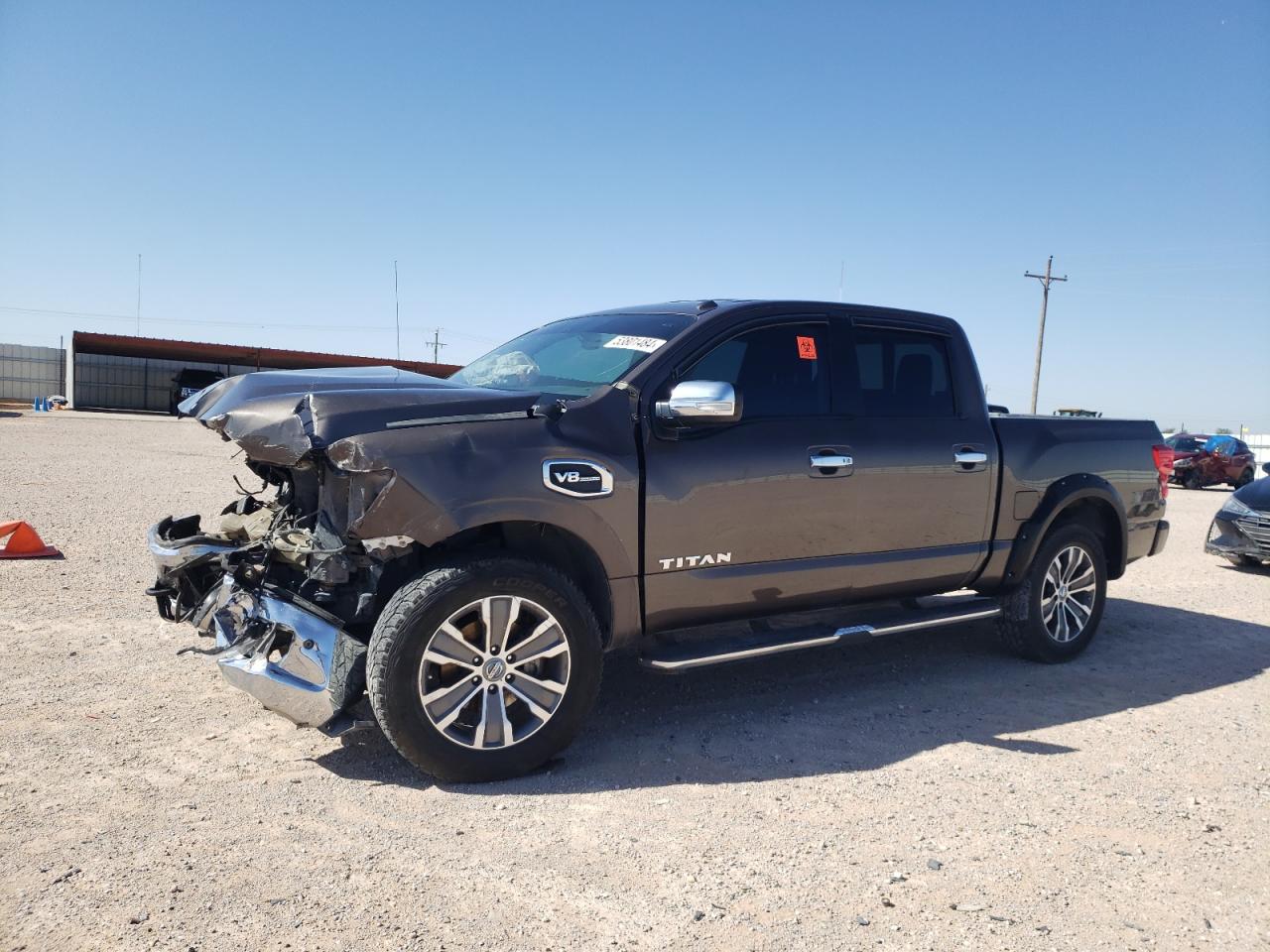 2017 NISSAN TITAN SV