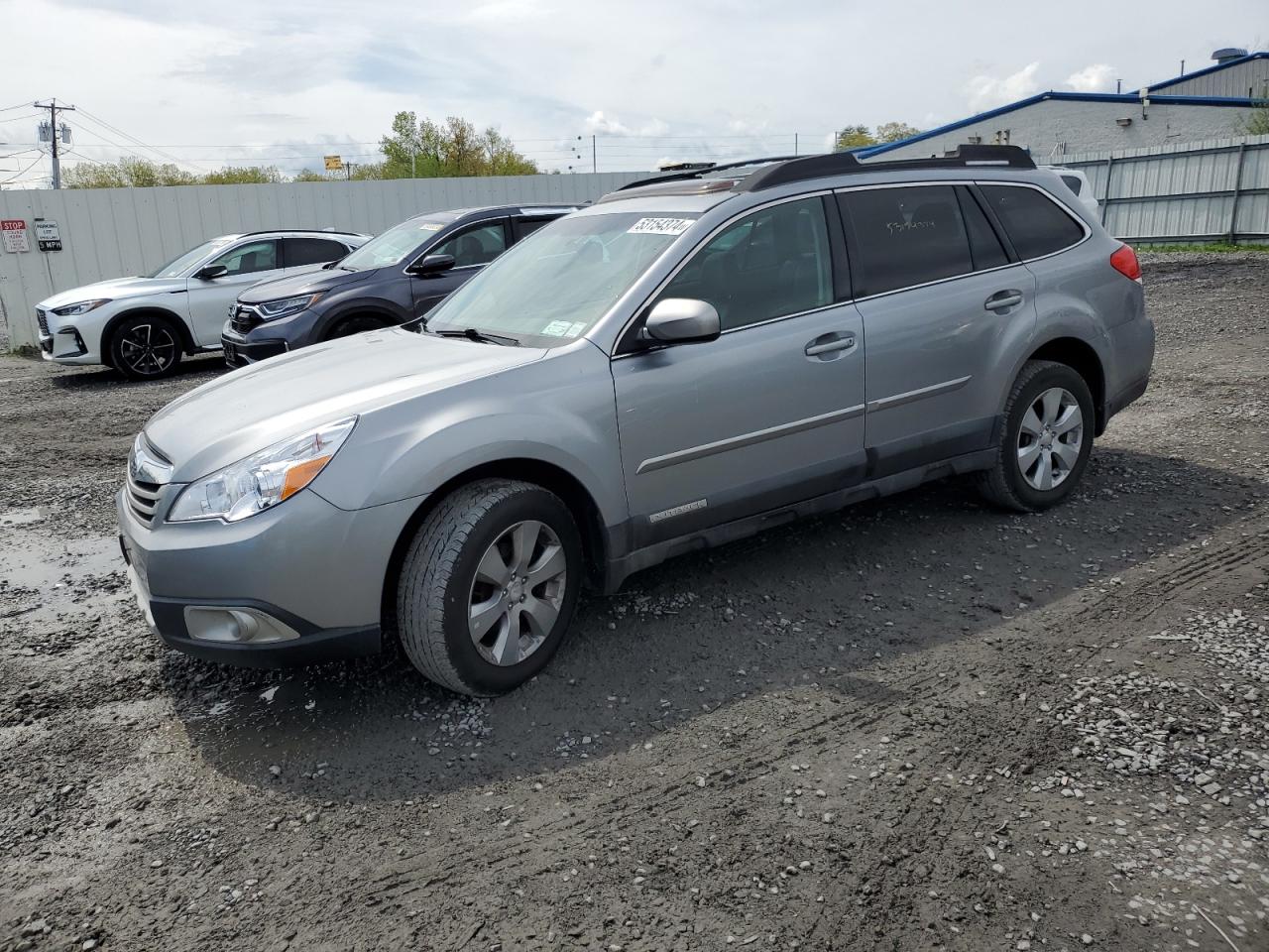 2011 SUBARU OUTBACK 2.5I LIMITED