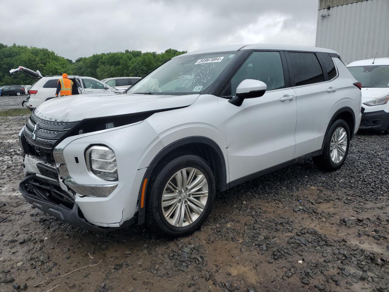 2023 MITSUBISHI OUTLANDER ES