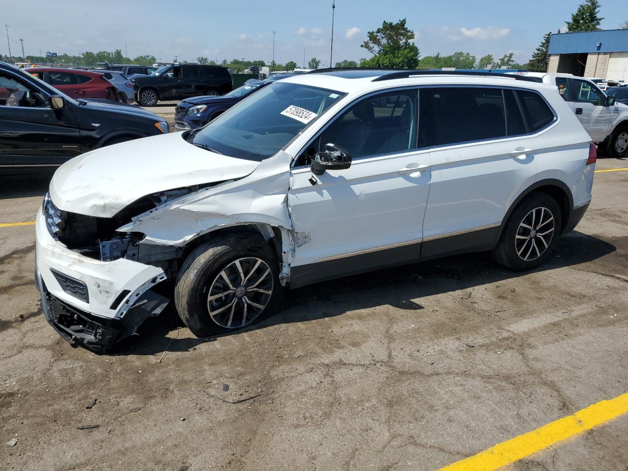 2021 VOLKSWAGEN TIGUAN SE