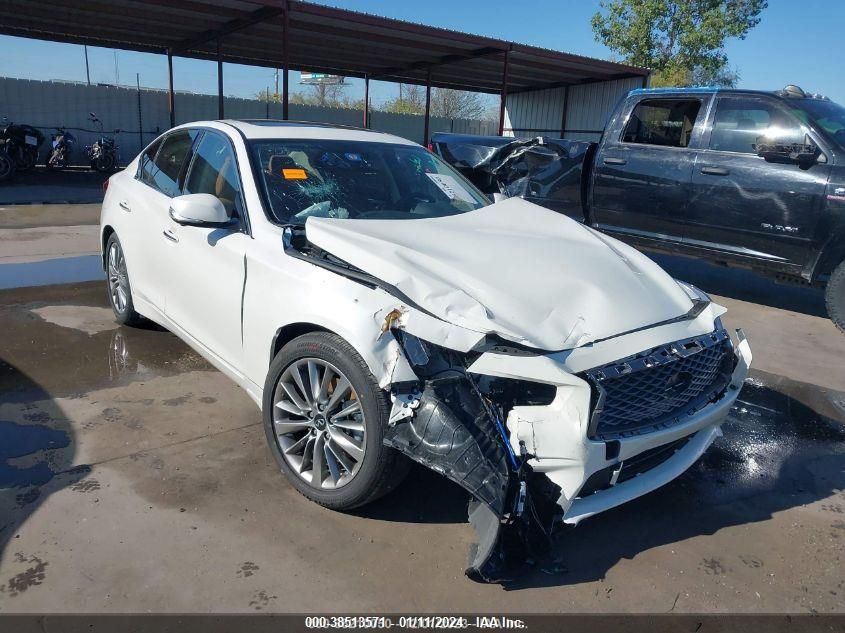 2023 INFINITI Q50 LUXE