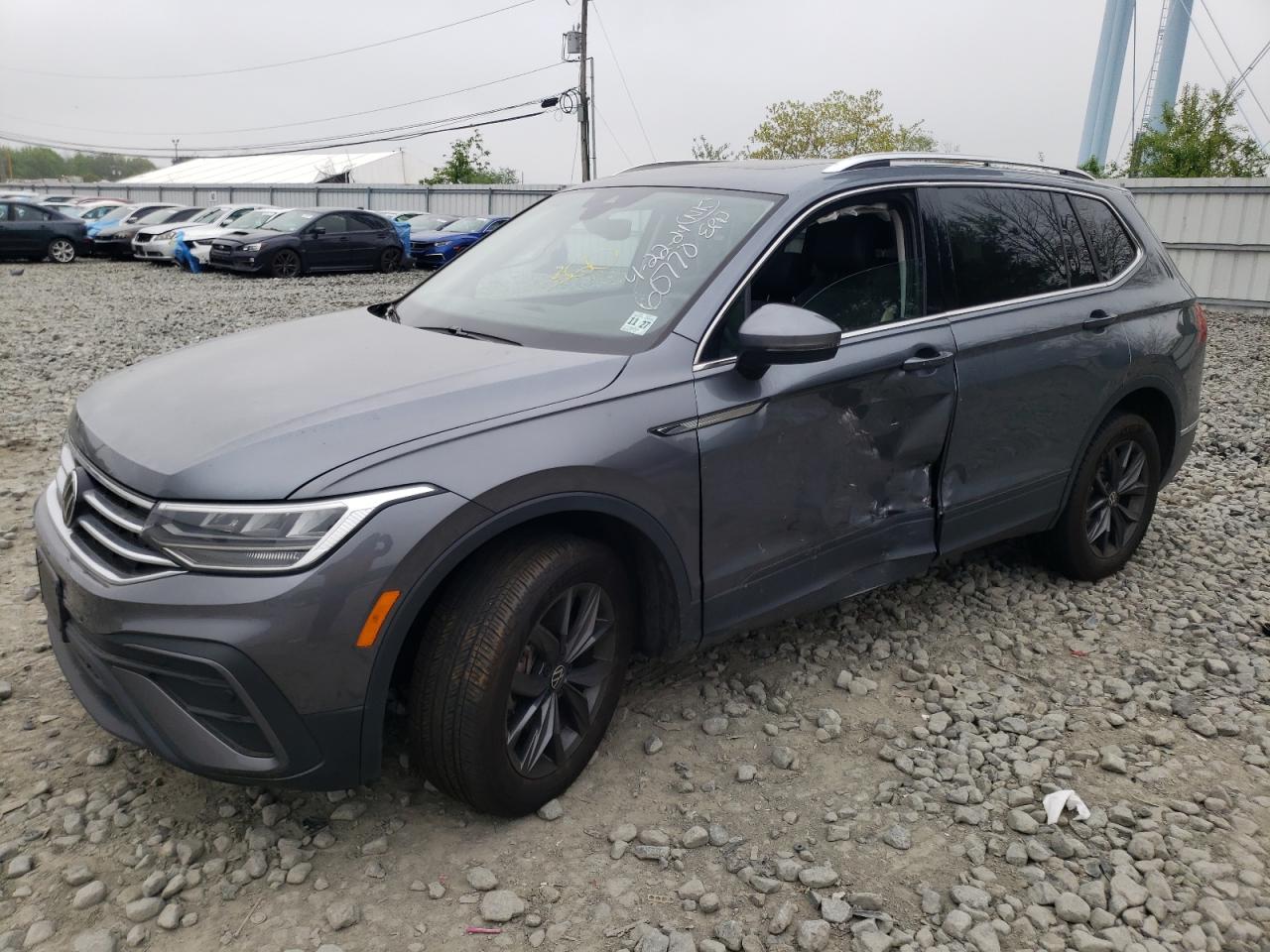 2022 VOLKSWAGEN TIGUAN SE