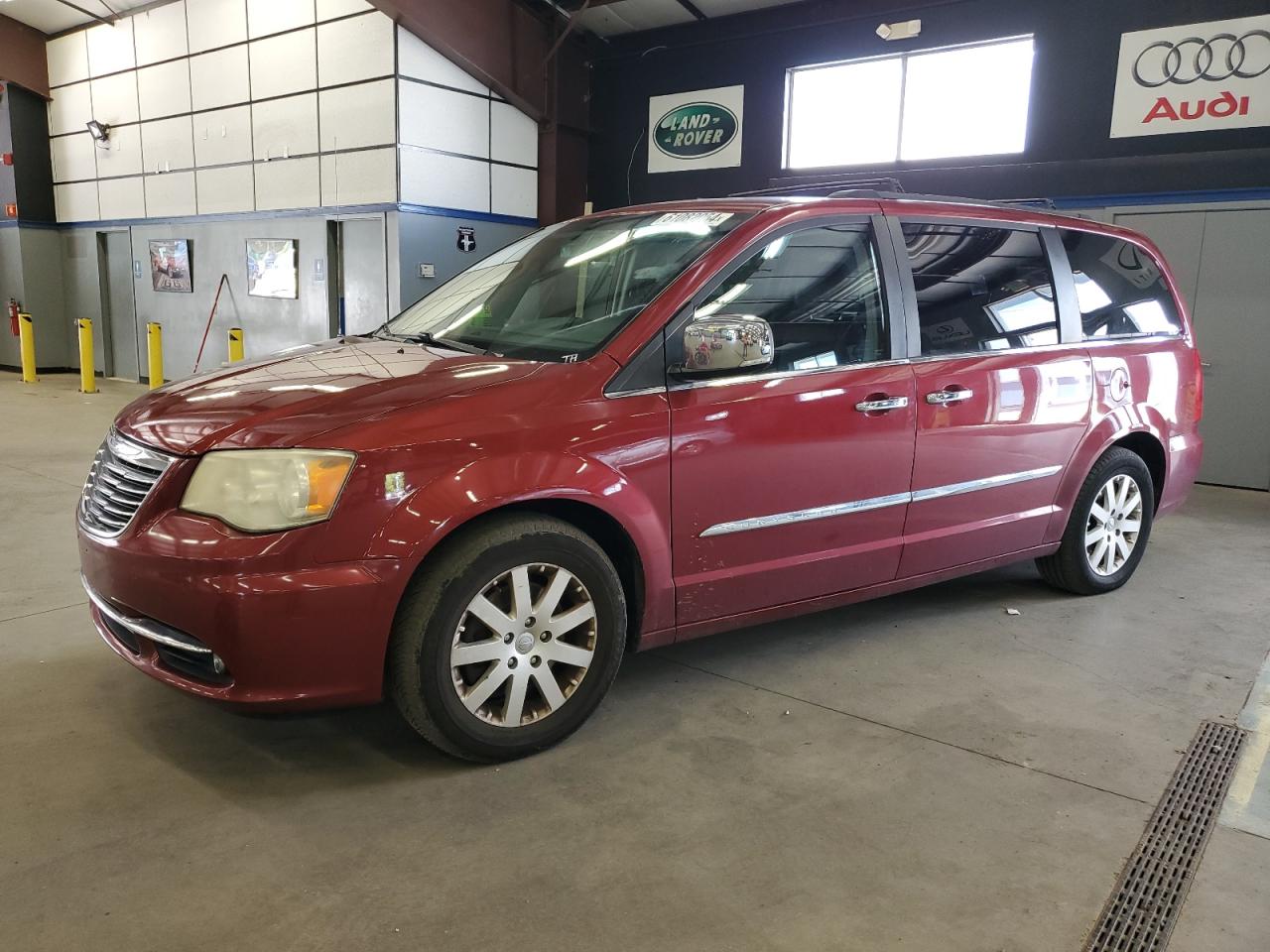 2012 CHRYSLER TOWN & COUNTRY TOURING L