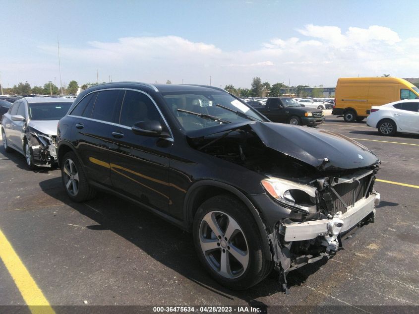 2017 MERCEDES-BENZ GLC 300