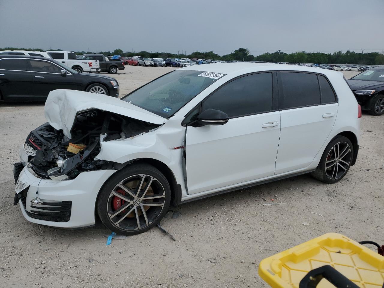 2017 VOLKSWAGEN GTI S/SE