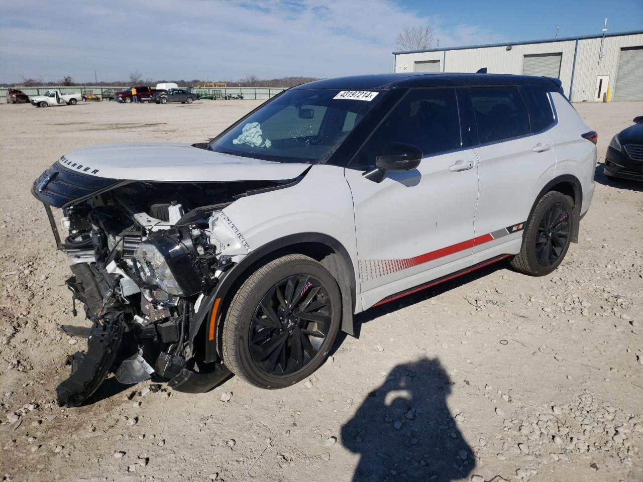 2023 MITSUBISHI OUTLANDER SE