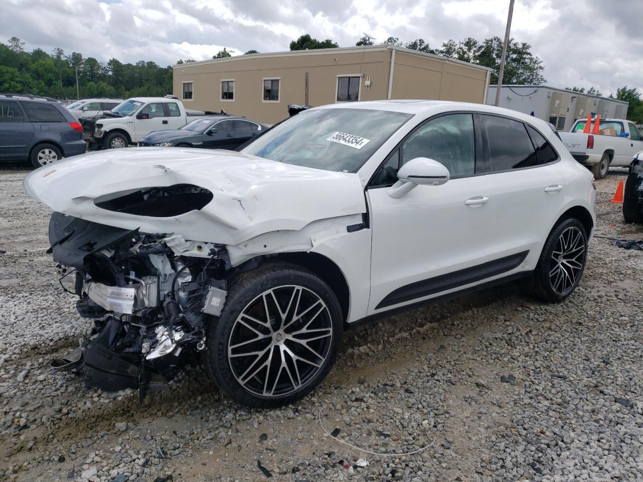 2023 PORSCHE MACAN BASE