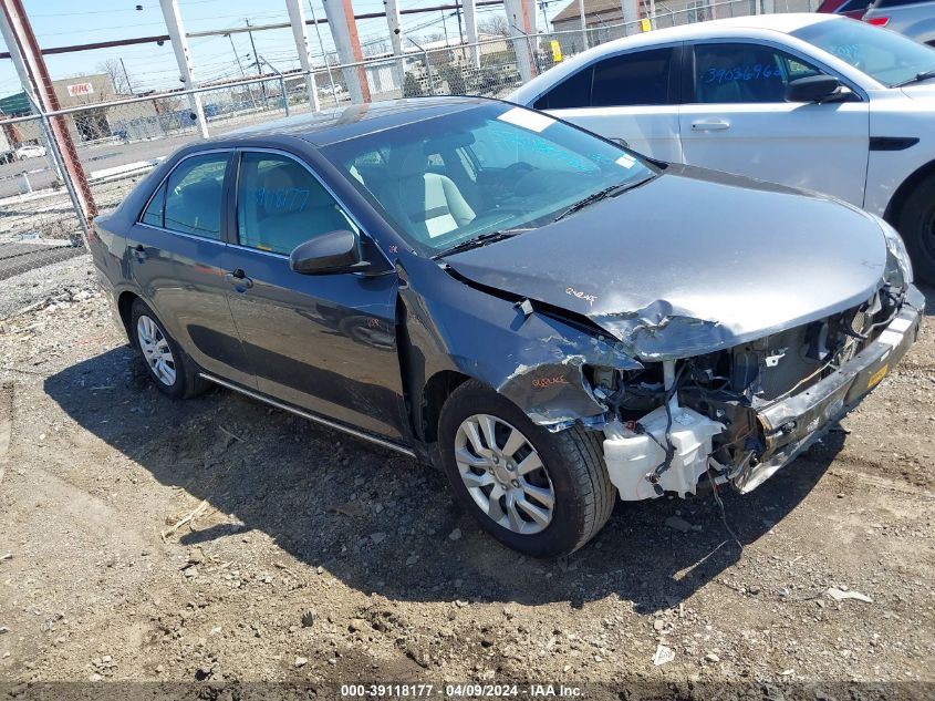 2014 TOYOTA CAMRY LE