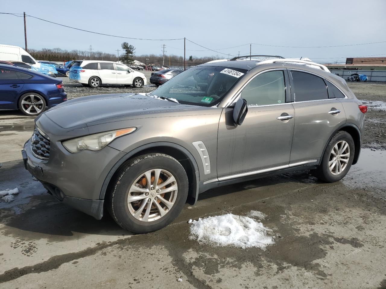 2010 INFINITI FX35