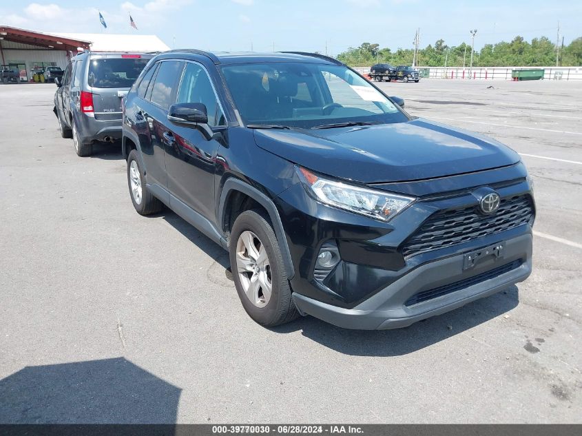 2020 TOYOTA RAV4 XLE